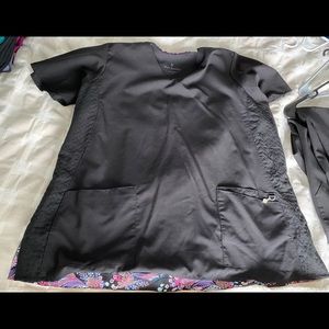 Vera Bradley scrub top